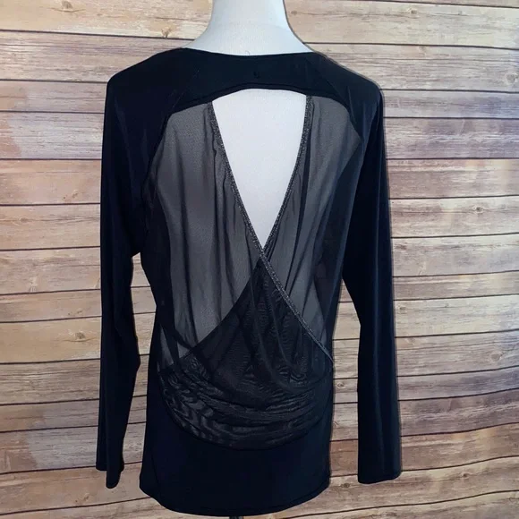 LuLuLemon If You’re Lucky Long Sleeve Shirt - Picture 5 of 7